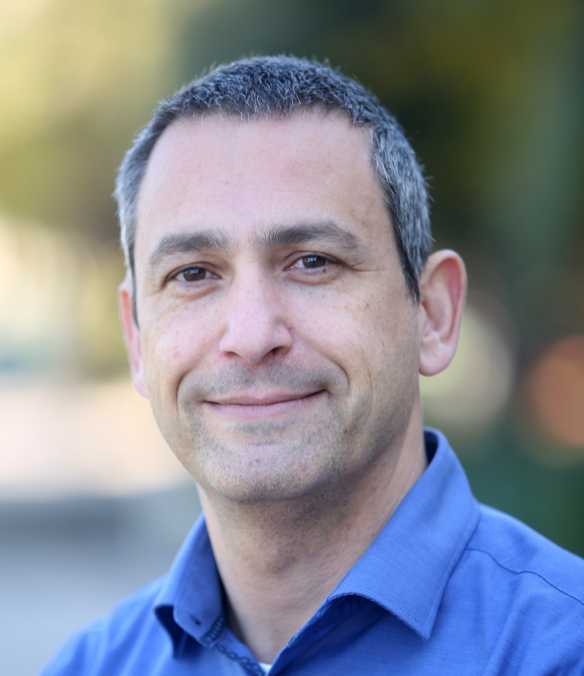 Prof. Dr. Uriel Stettner